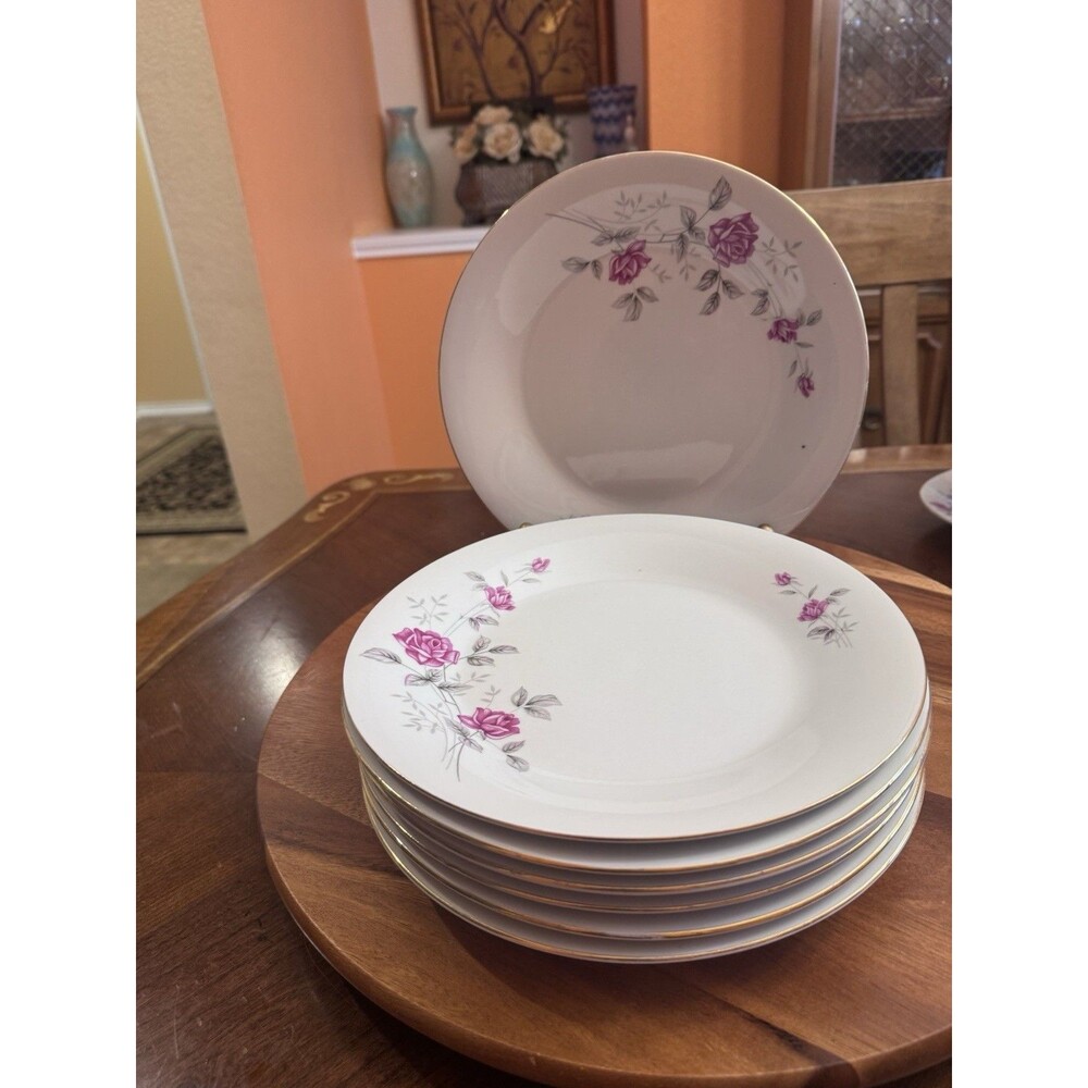 Dinner Plate Wedding Rose by China (Made in China) a set of 7